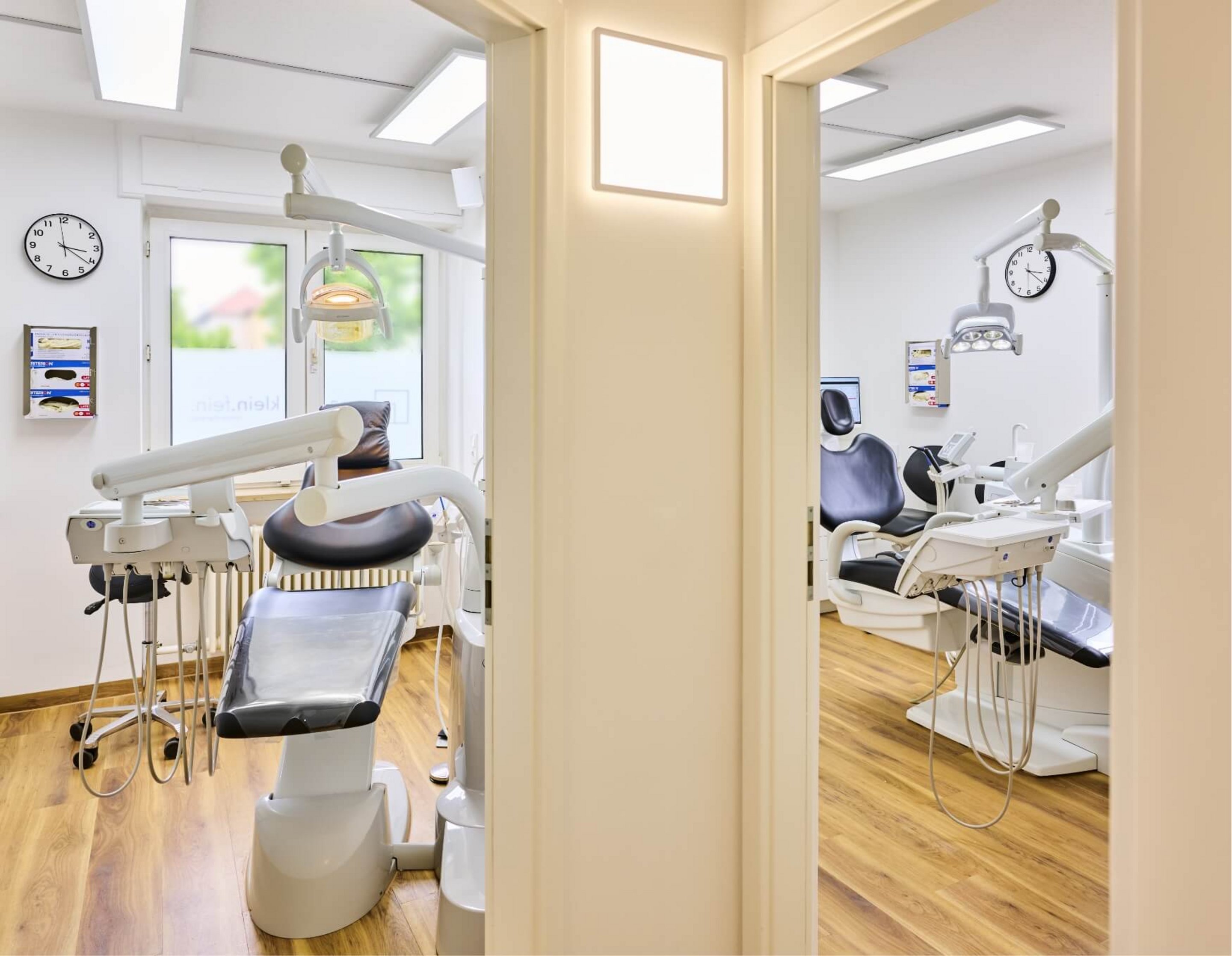Die beiden Behandlungsräume der Zahnarztpraxis groß.klein.fein. in Fürth
